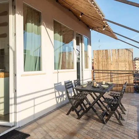 Grande, Terrazzato Perfetto Per Famiglie E Gruppi-2